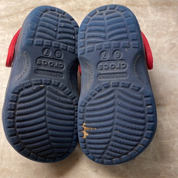 Toddler Crocs Red Sox size C6/7 - Picture 2 of 3